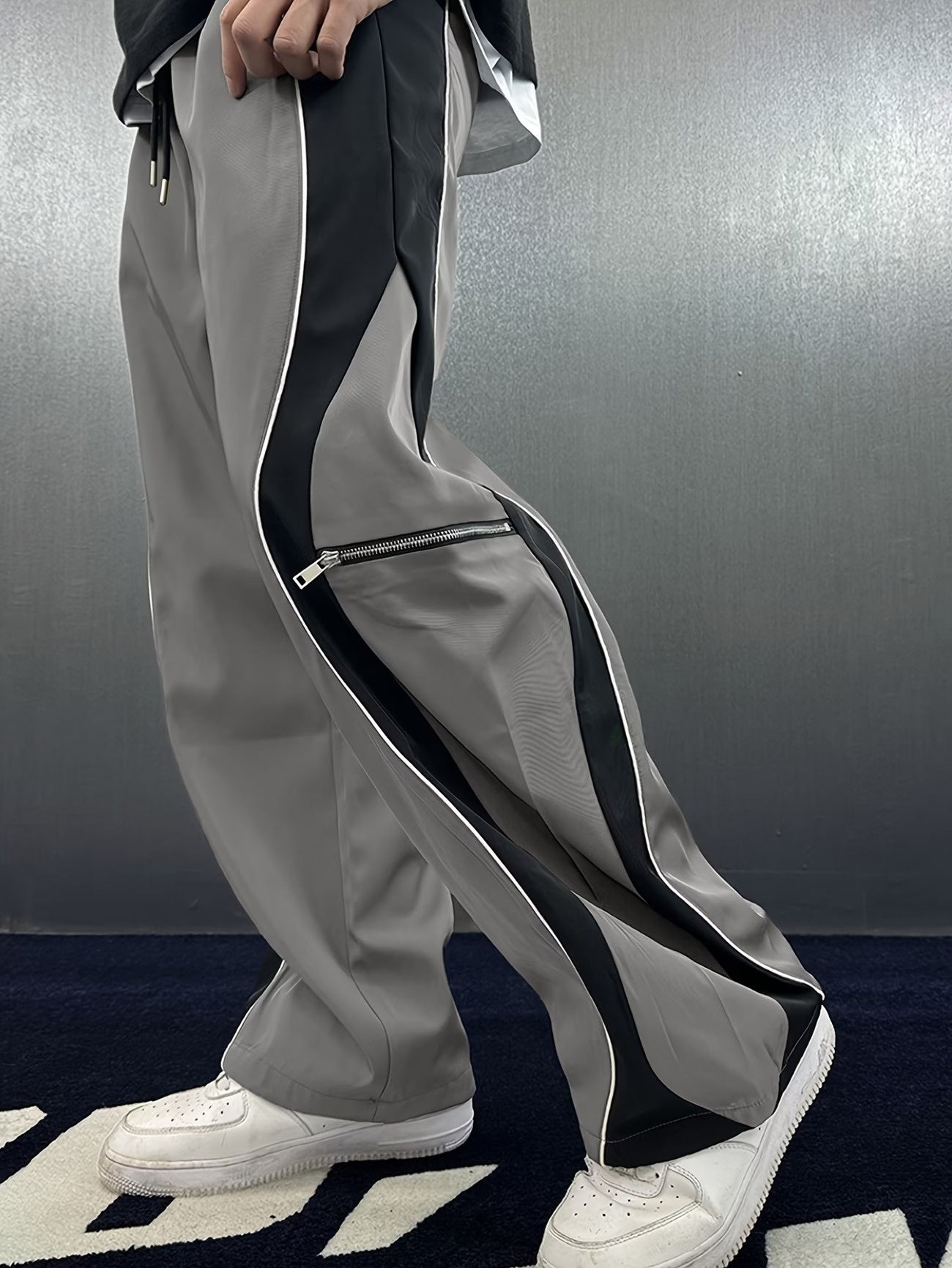 Men’s Straight-Leg Pants with Contrast Side Panels