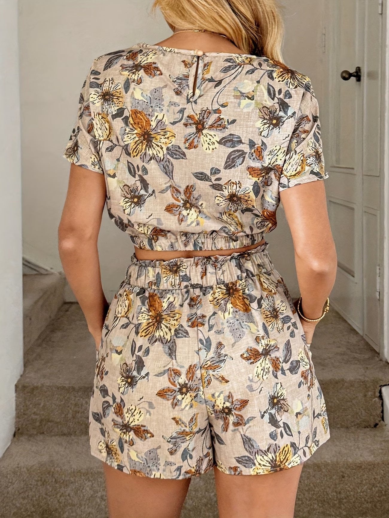 Women's Two-Piece Set with Floral Leaf Print